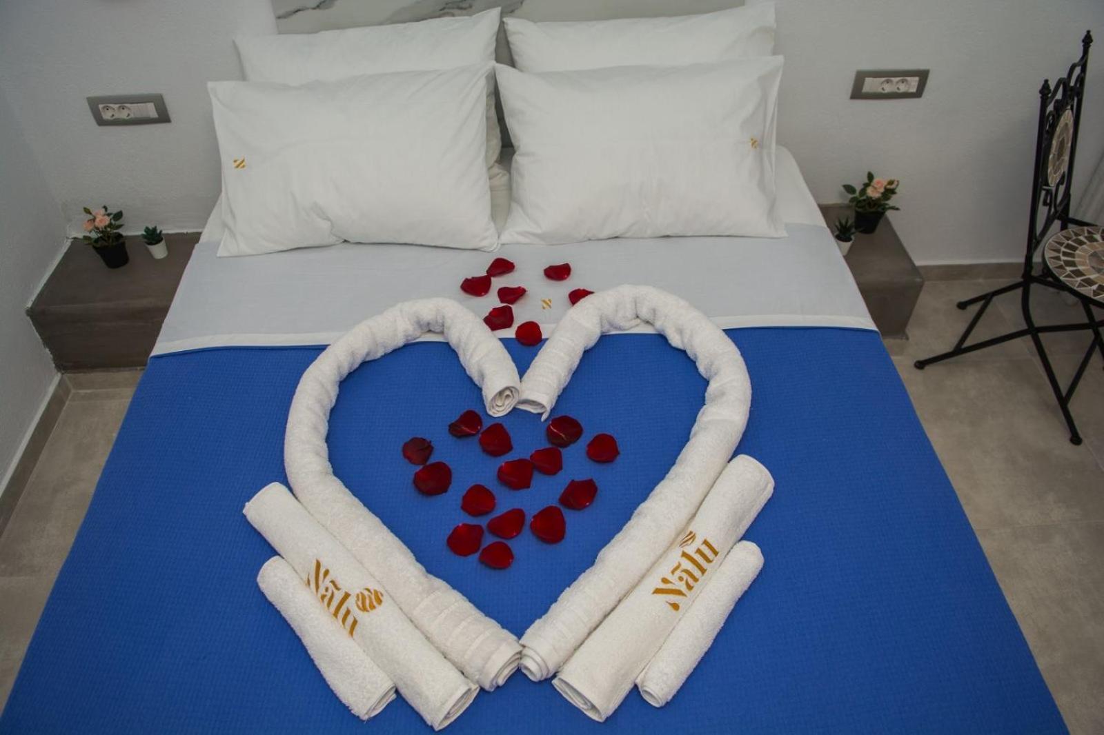 Nalu Suites Fira (Santorini) Exterior foto