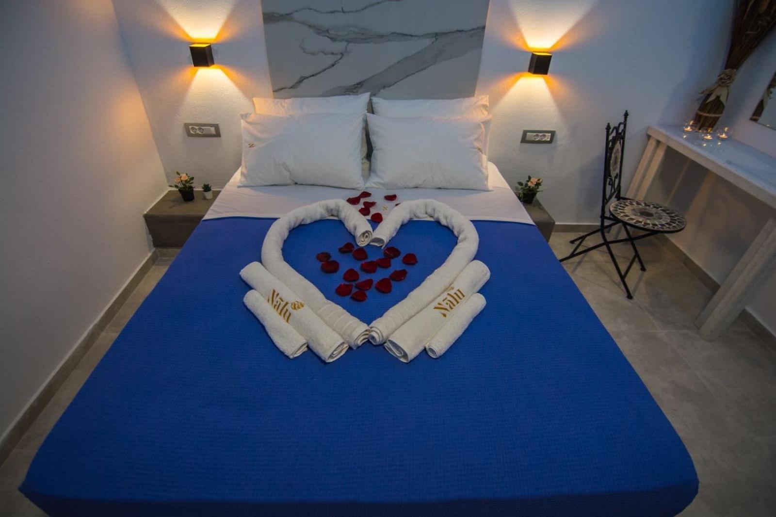 Nalu Suites Fira (Santorini) Exterior foto