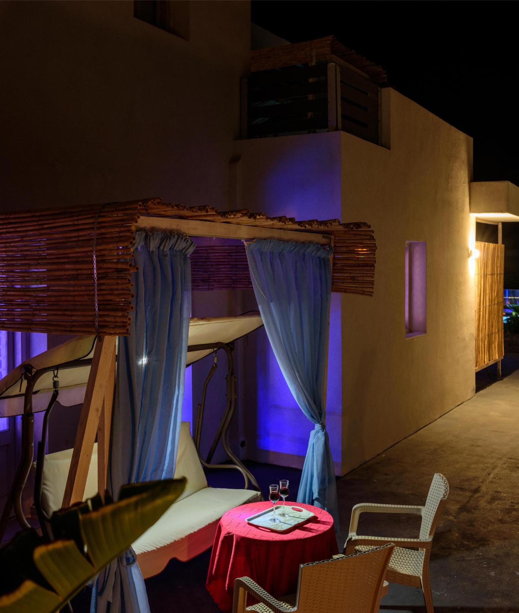 Nalu Suites Fira (Santorini) Exterior foto