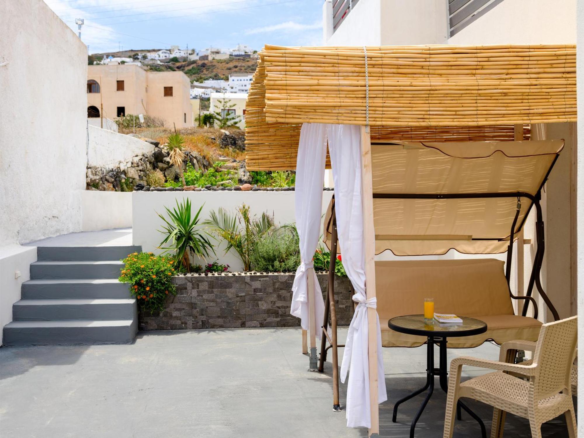 Nalu Suites Fira (Santorini) Exterior foto