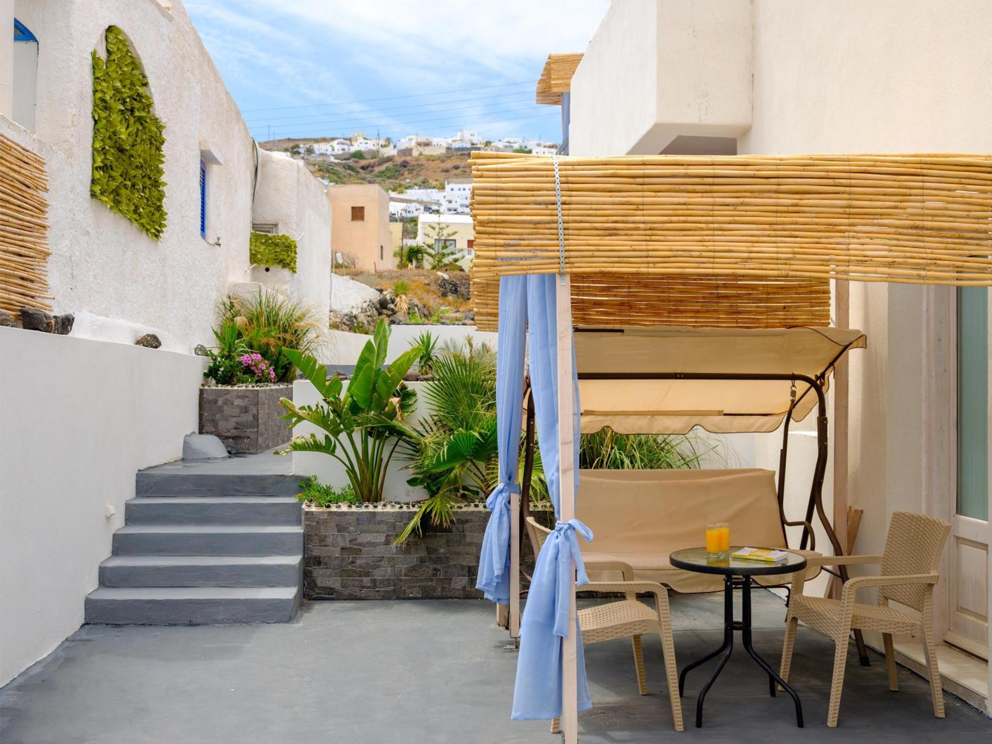 Nalu Suites Fira (Santorini) Exterior foto